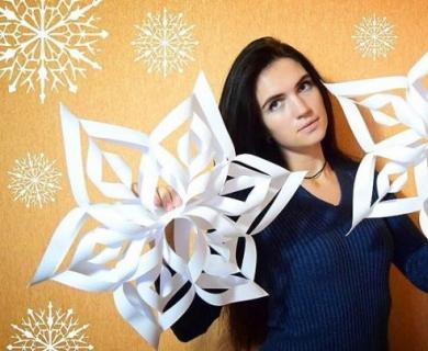 Making paper Christmas decorations: the best ideas for creativity Hanging paper decorations for the new year
