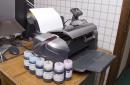 Hogyan mossuk ki a tintát a nyomtatóból a kezünkből