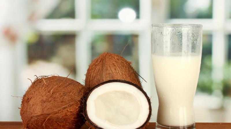 नारियल का दूध - लाभ और हानि